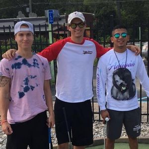 Meet your Posher, Avery